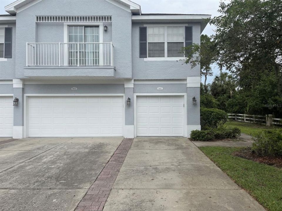 En Venta: $204,900 (2 camas, 2 baños, 1176 Pies cuadrados)