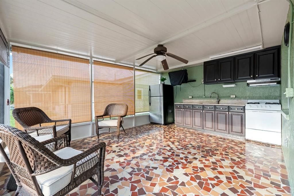 En Venta: $430,000 (2 camas, 2 baños, 1130 Pies cuadrados)