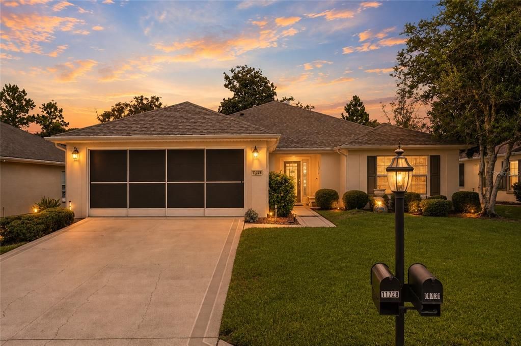 For Sale: $279,300 (2 beds, 2 baths, 1575 Square Feet)