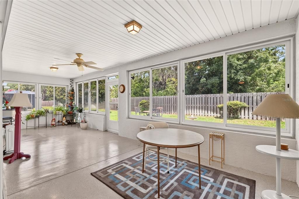 For Sale: $279,300 (2 beds, 2 baths, 1575 Square Feet)