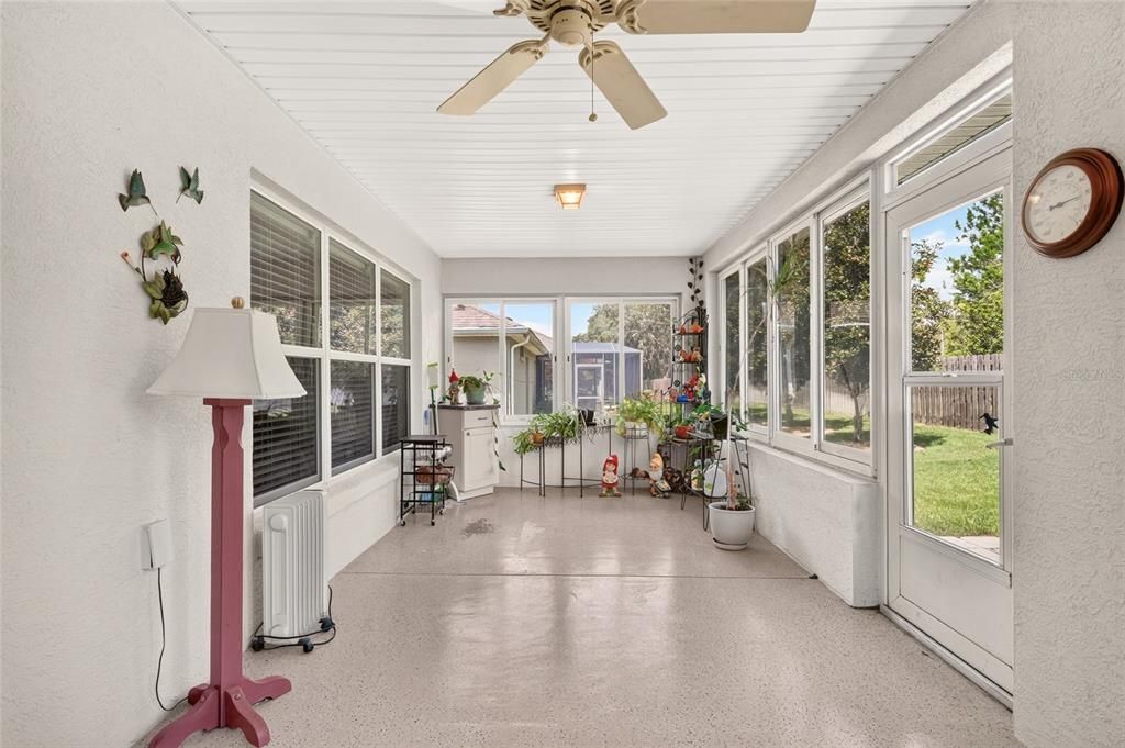 For Sale: $279,300 (2 beds, 2 baths, 1575 Square Feet)