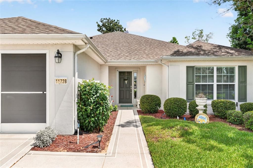 For Sale: $279,300 (2 beds, 2 baths, 1575 Square Feet)