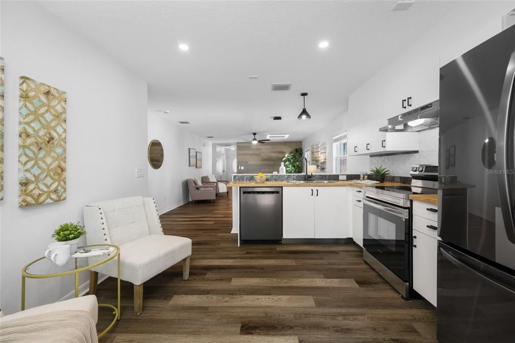 For Sale: $389,000 (3 beds, 2 baths, 1242 Square Feet)
