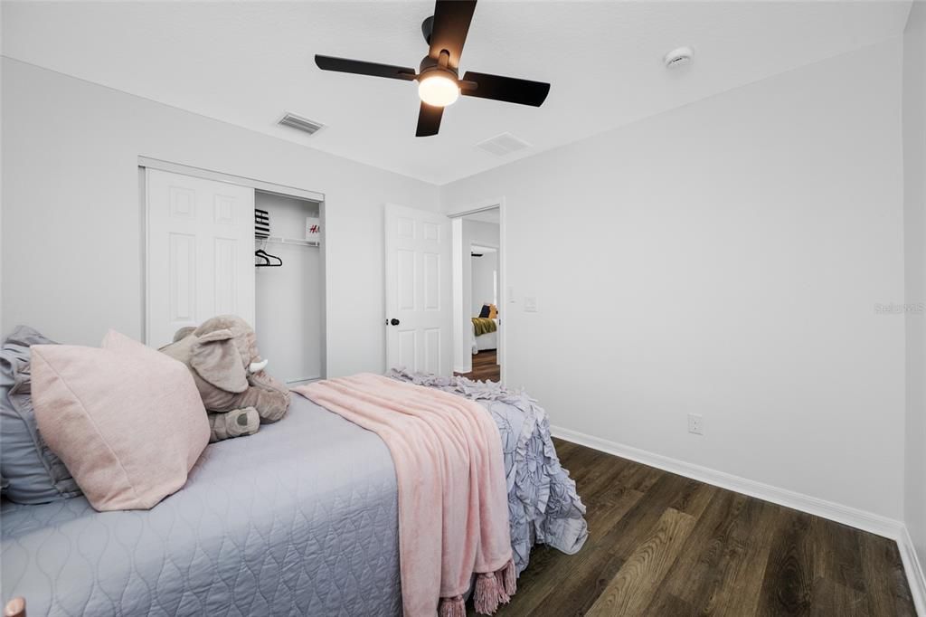 For Sale: $389,000 (3 beds, 2 baths, 1242 Square Feet)