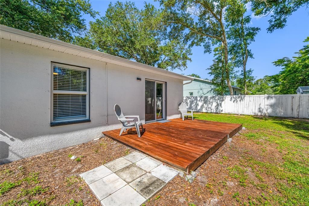 For Sale: $389,000 (3 beds, 2 baths, 1242 Square Feet)