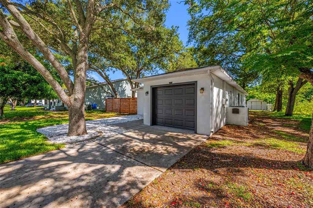 For Sale: $389,000 (3 beds, 2 baths, 1242 Square Feet)