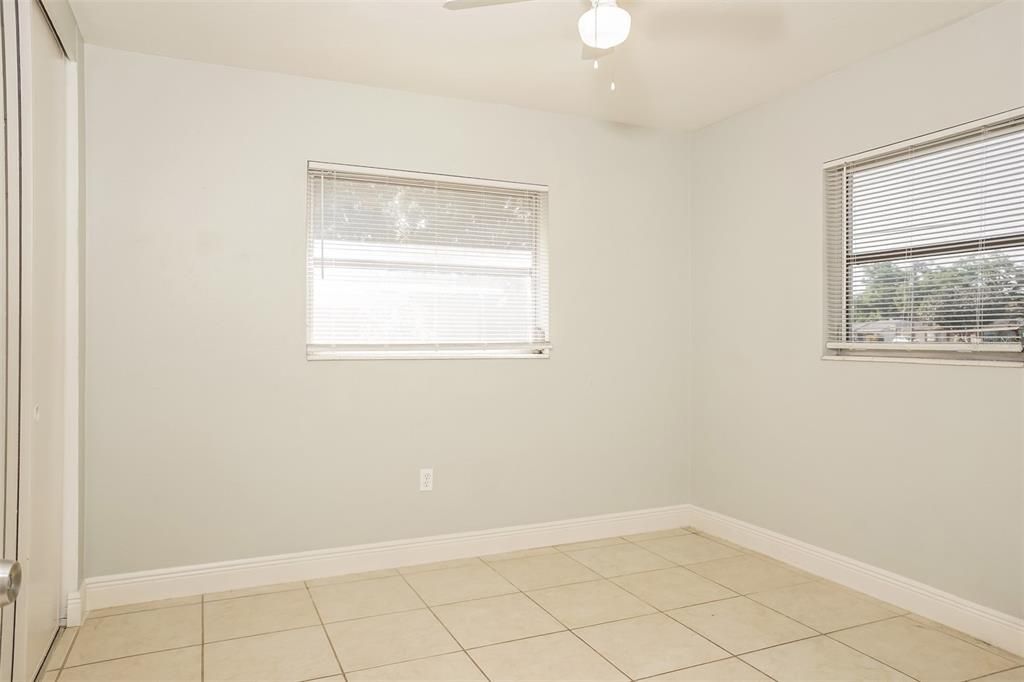 В аренду: $1,965 (3 спален, 2 ванн, 1465 Квадратных фут)