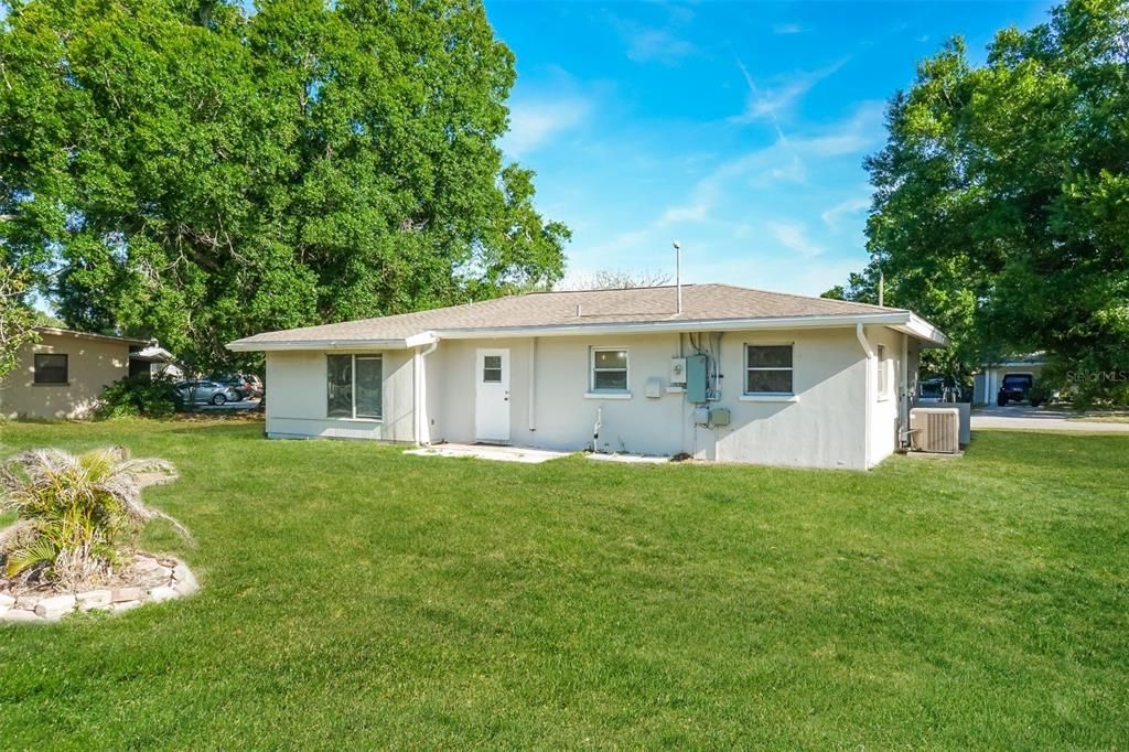 В аренду: $1,965 (3 спален, 2 ванн, 1465 Квадратных фут)
