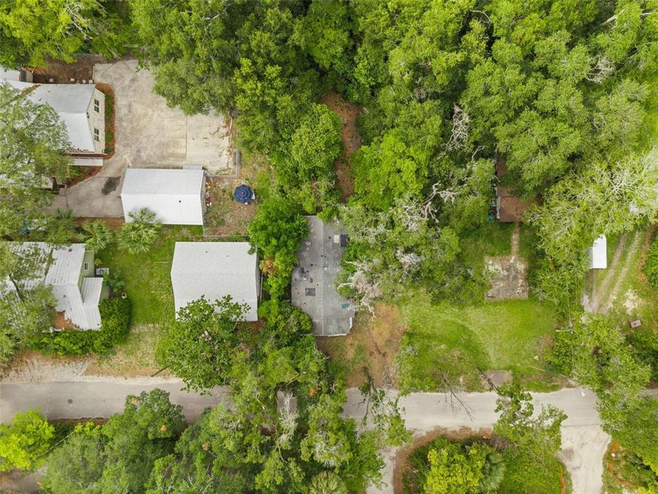 For Sale: $165,000 (2 beds, 1 baths, 1026 Square Feet)