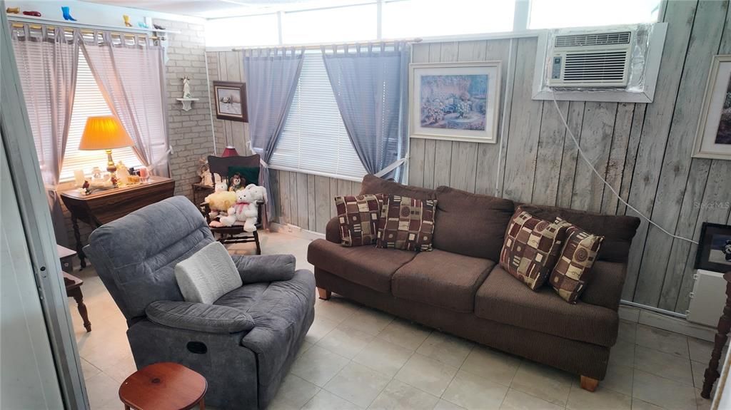 En Venta: $289,000 (3 camas, 1 baños, 1150 Pies cuadrados)