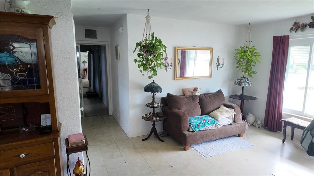 En Venta: $289,000 (3 camas, 1 baños, 1150 Pies cuadrados)