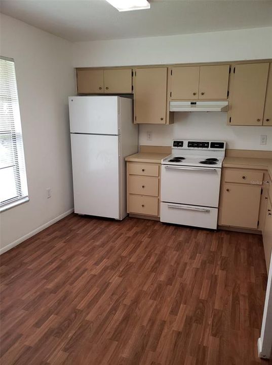 В аренду: $1,299 (1 спален, 1 ванн, 758 Квадратных фут)