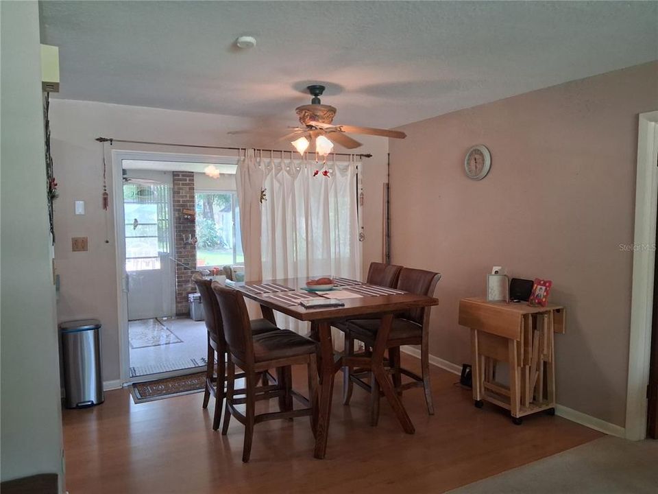 For Sale: $449,000 (3 beds, 2 baths, 1682 Square Feet)