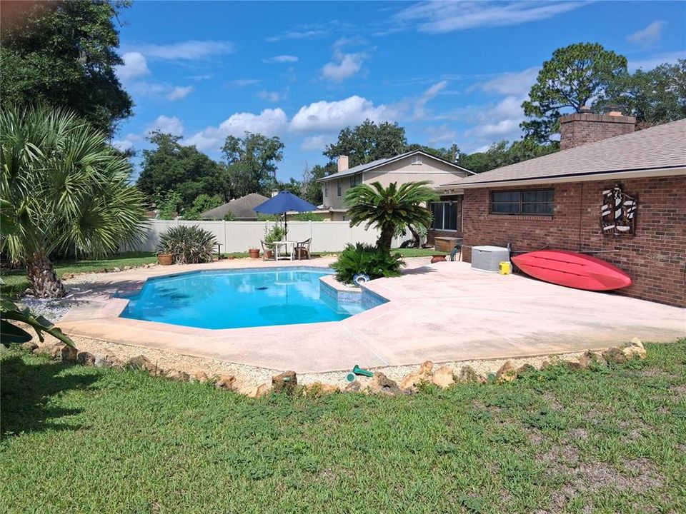 For Sale: $449,000 (3 beds, 2 baths, 1682 Square Feet)