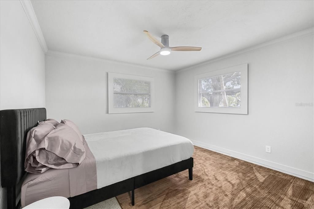 En Venta: $695,000 (3 camas, 2 baños, 1823 Pies cuadrados)