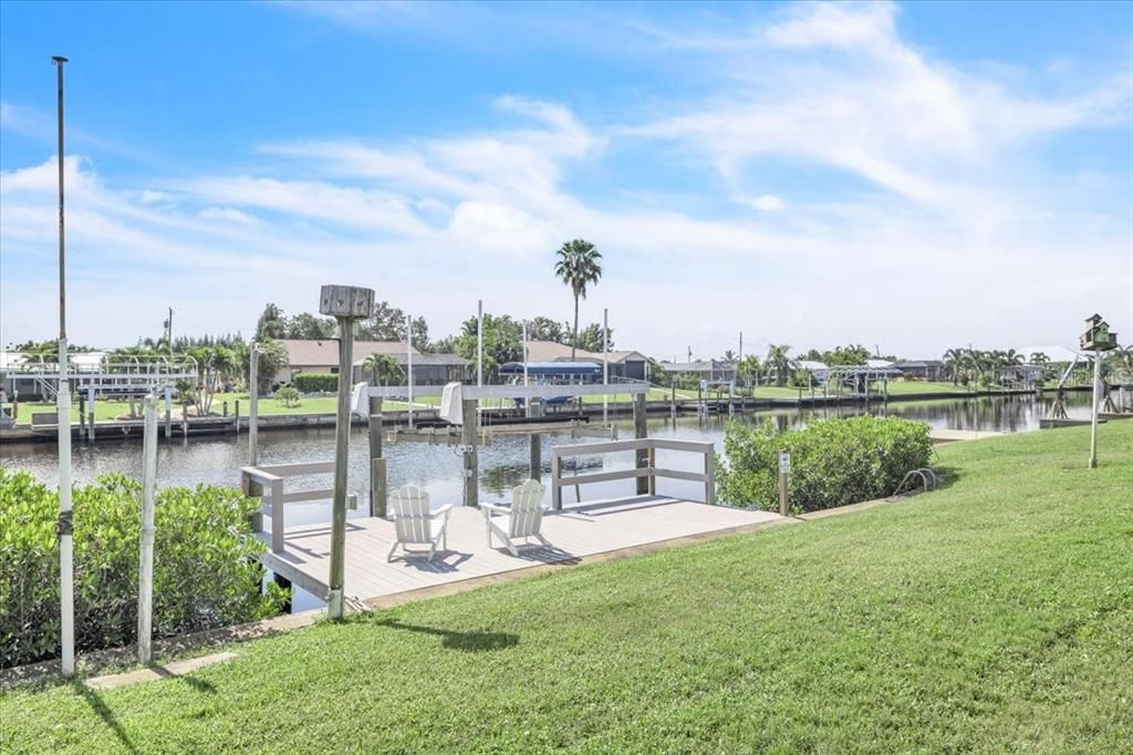 For Sale: $500,000 (3 beds, 2 baths, 1612 Square Feet)