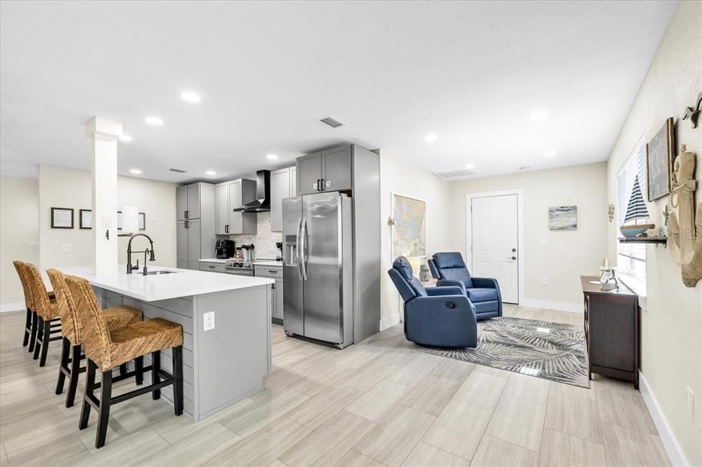 For Sale: $500,000 (3 beds, 2 baths, 1612 Square Feet)