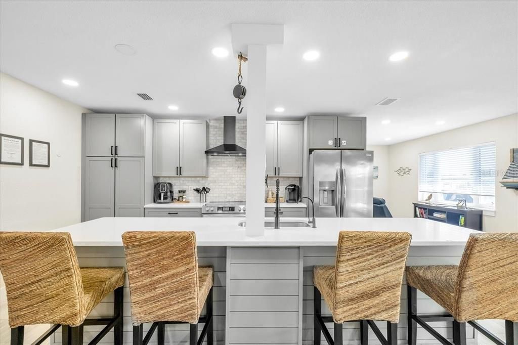 For Sale: $500,000 (3 beds, 2 baths, 1612 Square Feet)