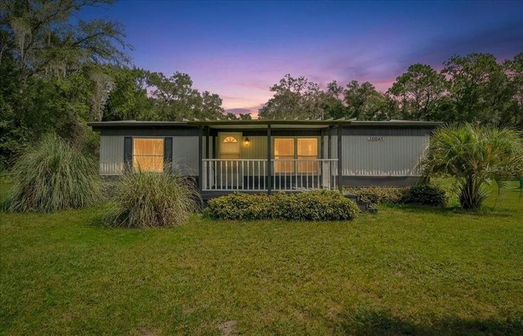 For Sale: $165,000 (3 beds, 2 baths, 1152 Square Feet)