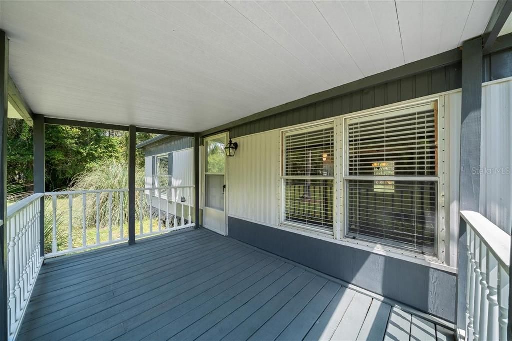 For Sale: $165,000 (3 beds, 2 baths, 1152 Square Feet)