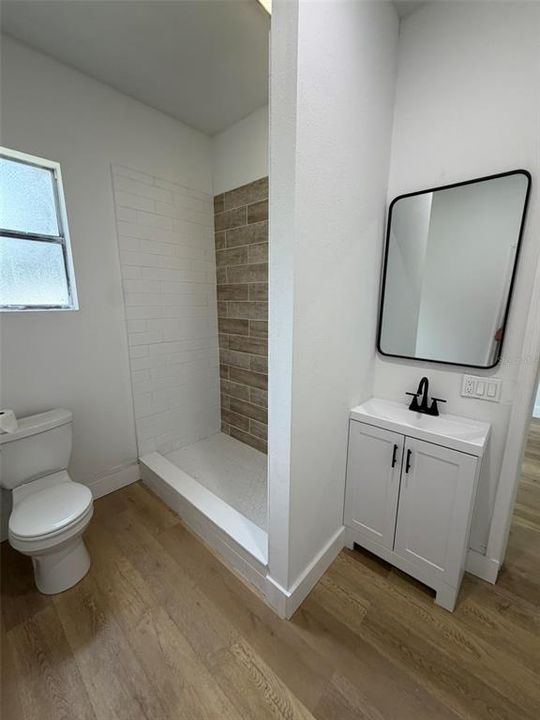 For Sale: $185,000 (2 beds, 2 baths, 850 Square Feet)