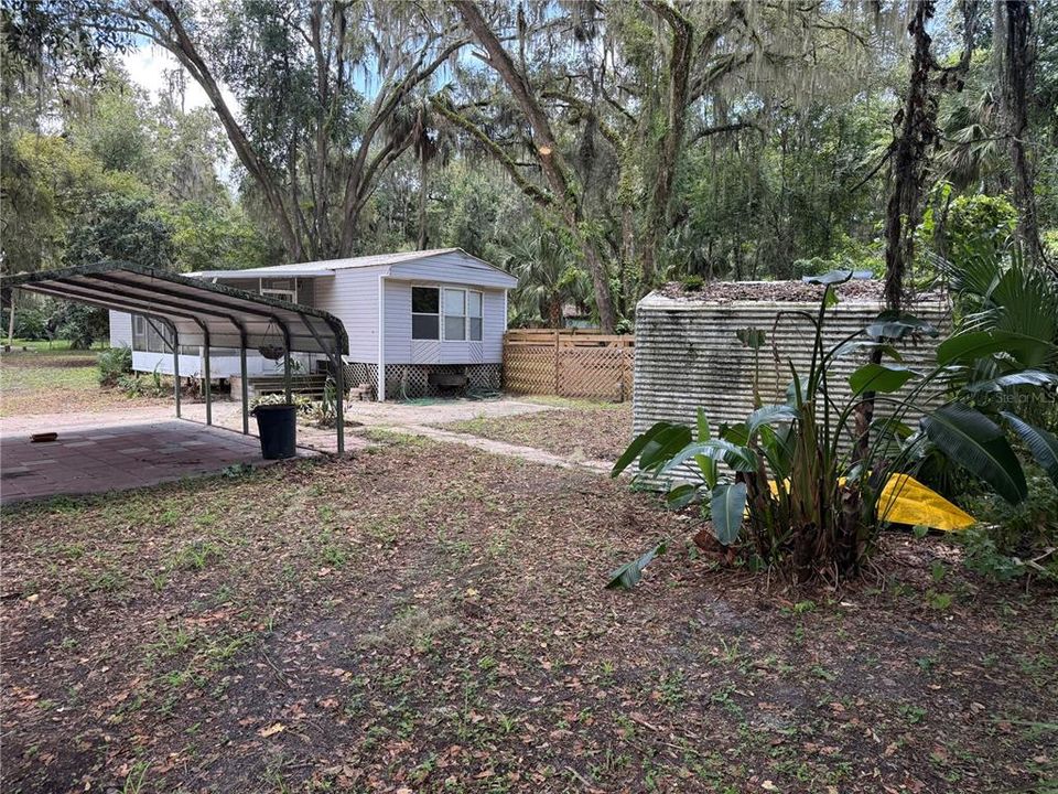 For Sale: $89,000 (2 beds, 2 baths, 924 Square Feet)