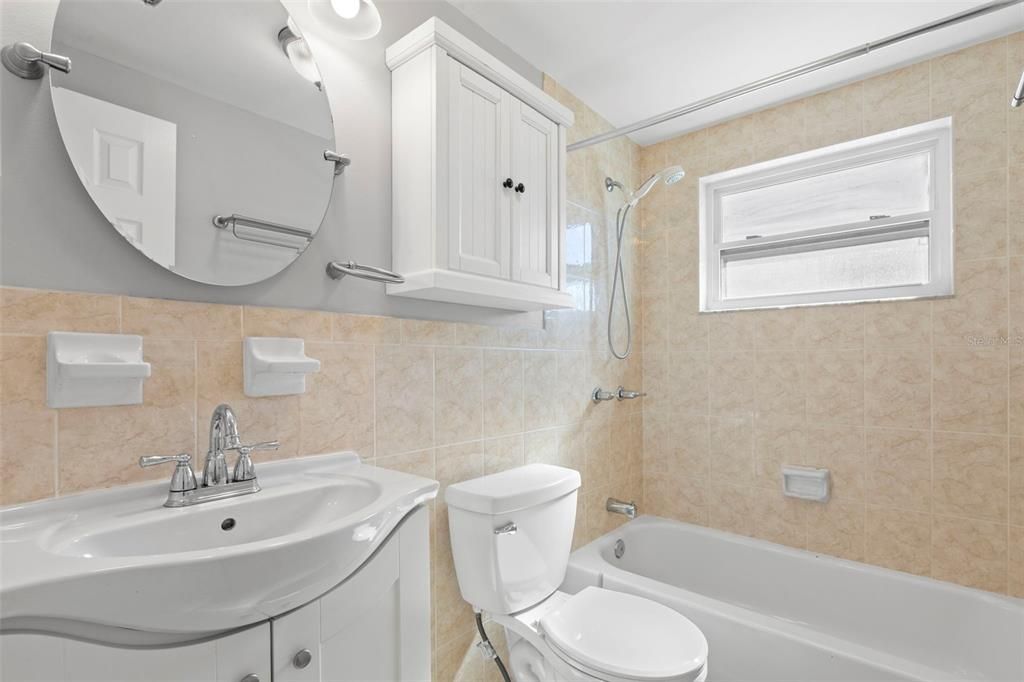 En Venta: $249,900 (3 camas, 2 baños, 1008 Pies cuadrados)