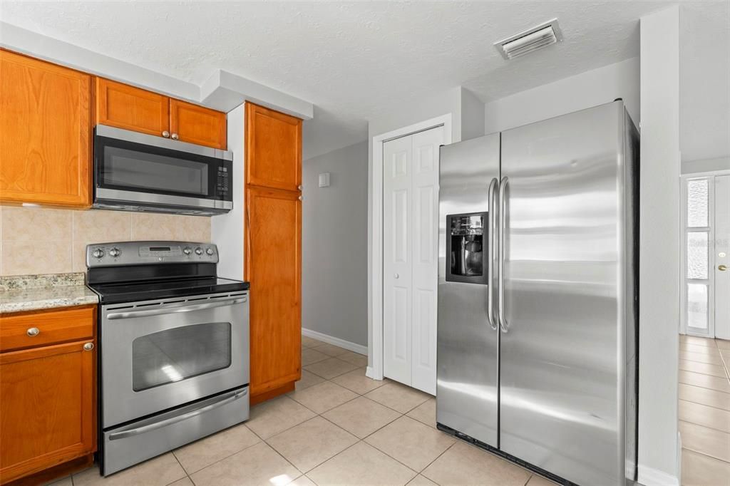 En Venta: $249,900 (3 camas, 2 baños, 1008 Pies cuadrados)