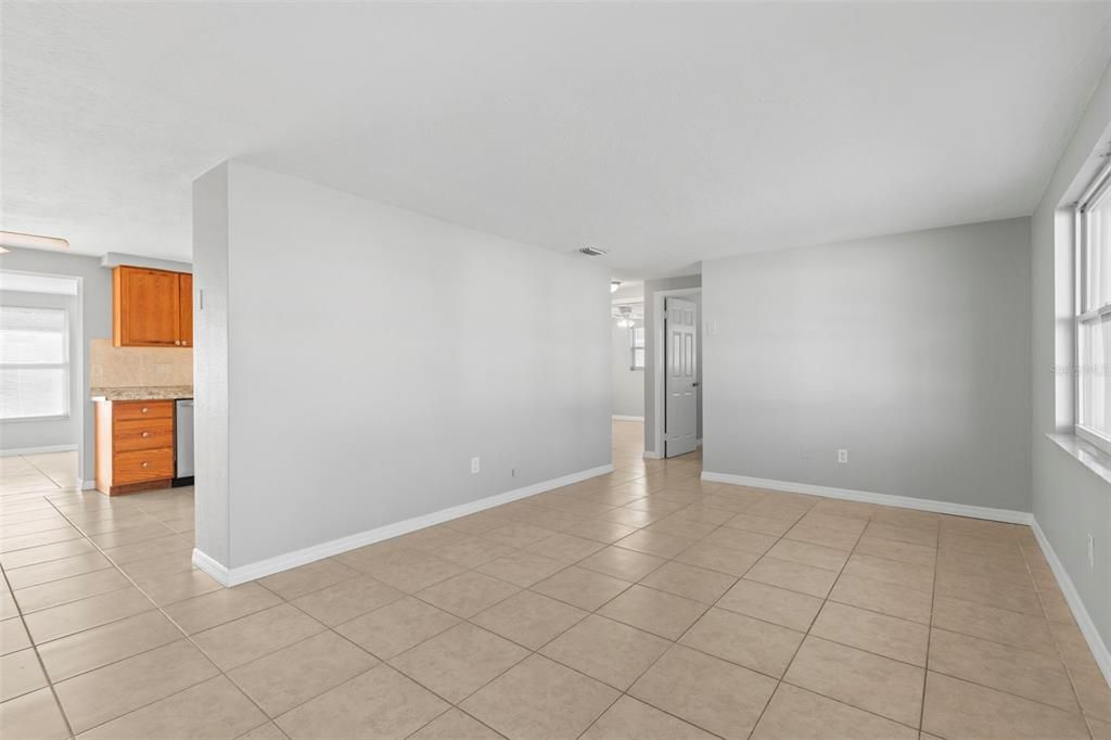 En Venta: $249,900 (3 camas, 2 baños, 1008 Pies cuadrados)