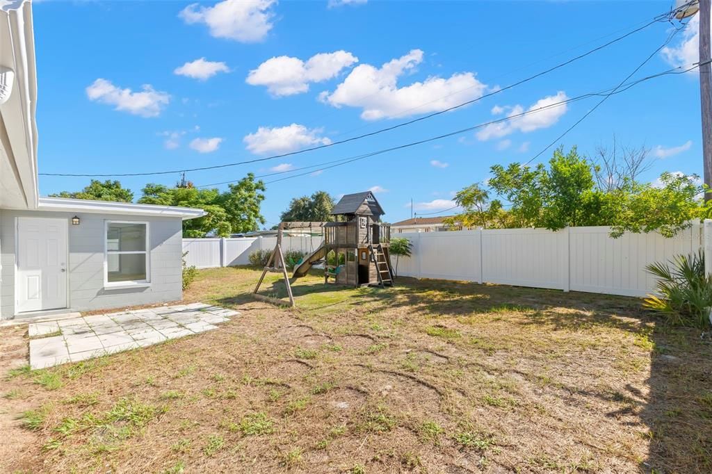 En Venta: $249,900 (3 camas, 2 baños, 1008 Pies cuadrados)