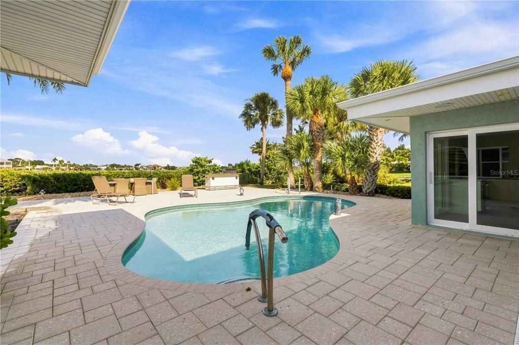 For Sale: $3,650,000 (3 beds, 4 baths, 3102 Square Feet)