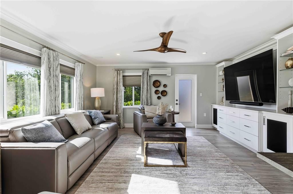For Sale: $3,650,000 (3 beds, 4 baths, 3102 Square Feet)