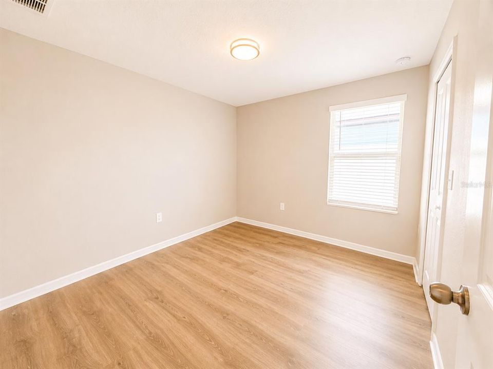 For Sale: $320,000 (4 beds, 2 baths, 1805 Square Feet)