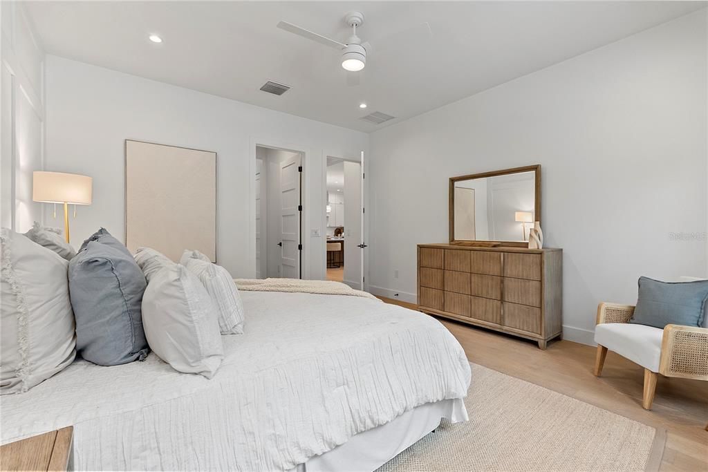 For Sale: $1,639,900 (5 beds, 4 baths, 3252 Square Feet)