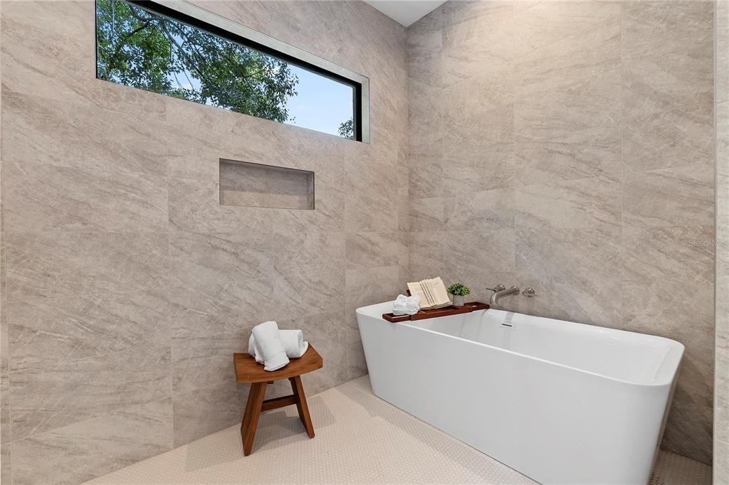 For Sale: $1,639,900 (5 beds, 4 baths, 3252 Square Feet)