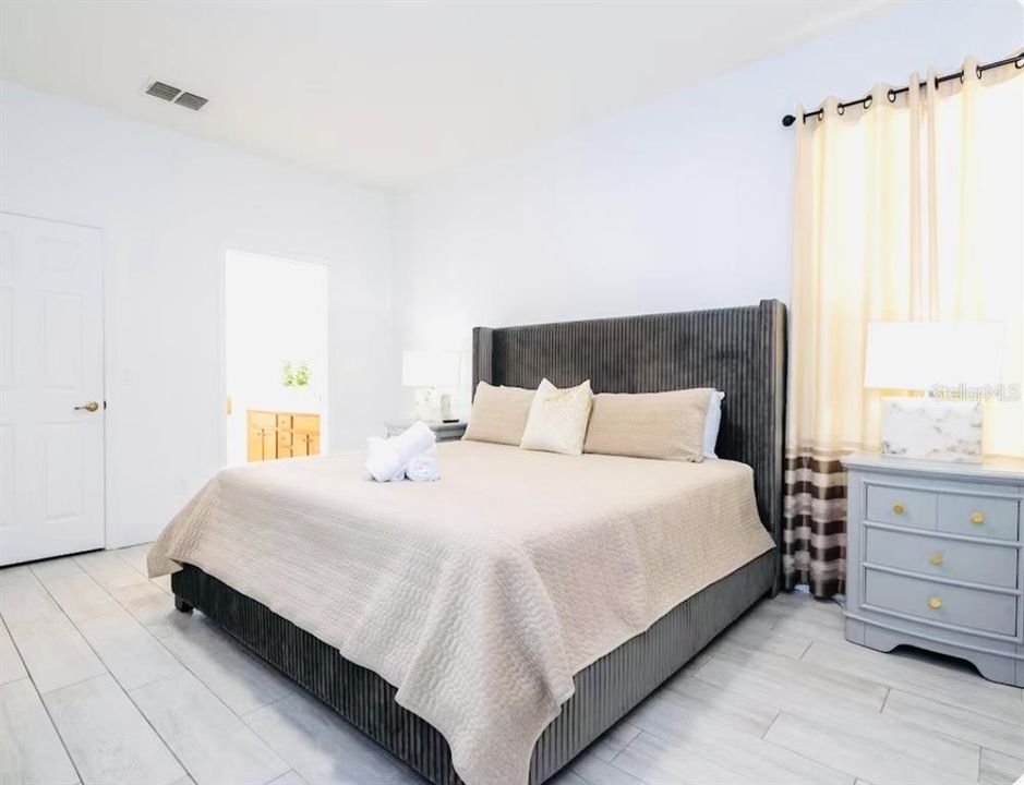 En Venta: $510,000 (6 camas, 5 baños, 2820 Pies cuadrados)