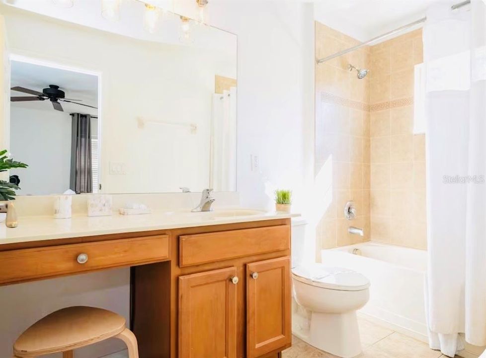 En Venta: $510,000 (6 camas, 5 baños, 2820 Pies cuadrados)
