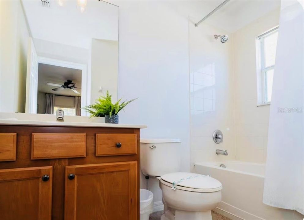 En Venta: $510,000 (6 camas, 5 baños, 2820 Pies cuadrados)