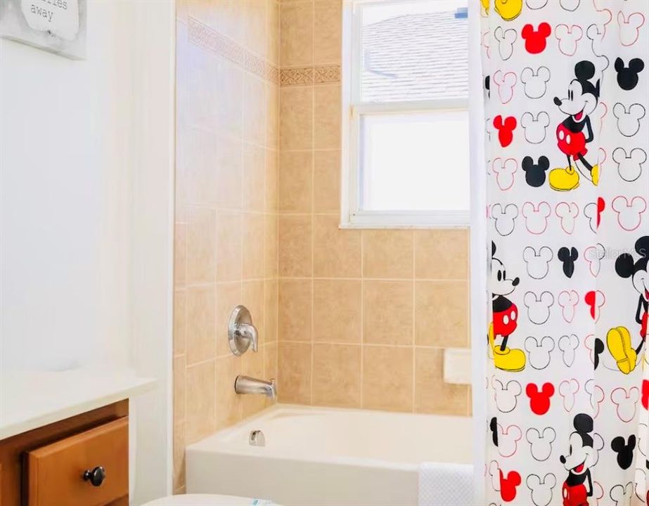 En Venta: $510,000 (6 camas, 5 baños, 2820 Pies cuadrados)