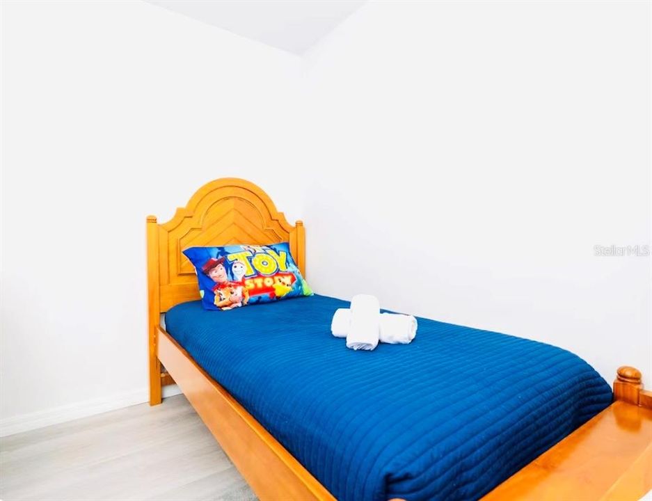 En Venta: $510,000 (6 camas, 5 baños, 2820 Pies cuadrados)