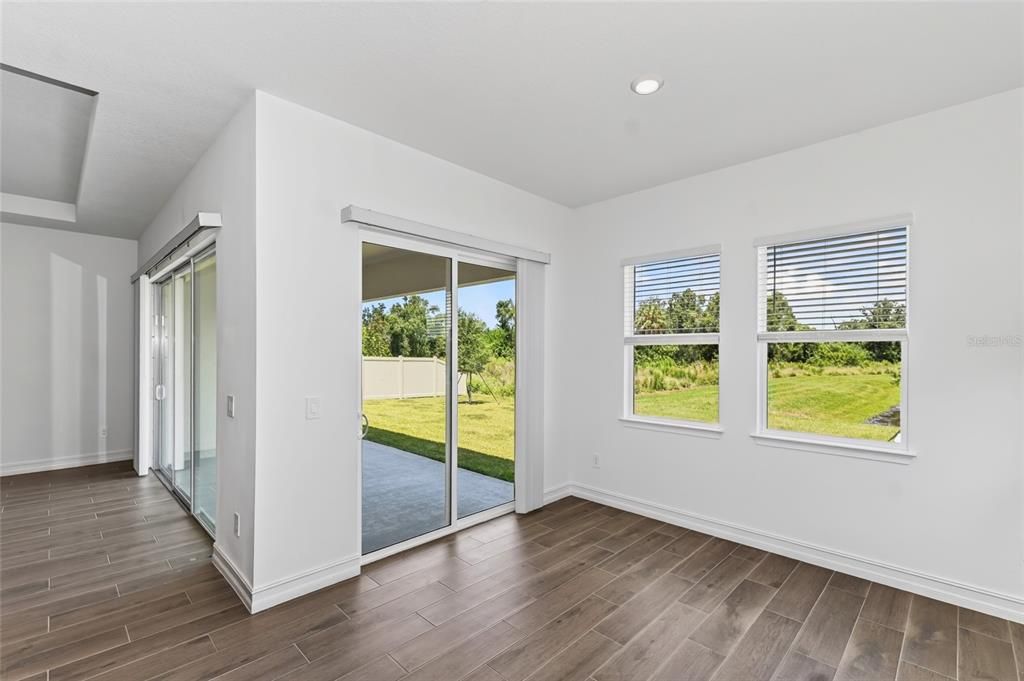 For Rent: $3,600 (5 beds, 4 baths, 3336 Square Feet)