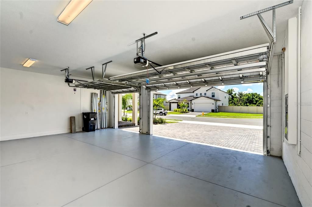 For Rent: $3,600 (5 beds, 4 baths, 3336 Square Feet)