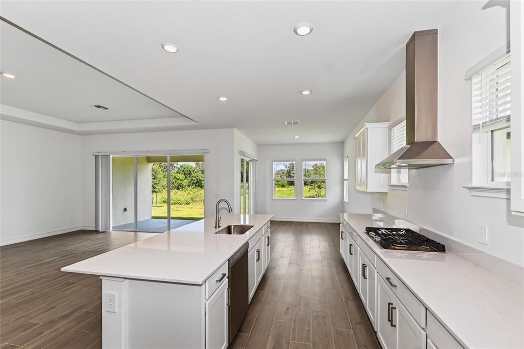 For Rent: $3,600 (5 beds, 4 baths, 3336 Square Feet)