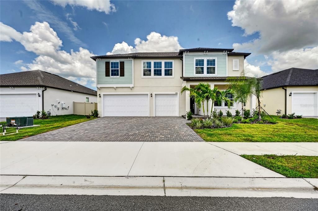 For Rent: $3,600 (5 beds, 4 baths, 3336 Square Feet)