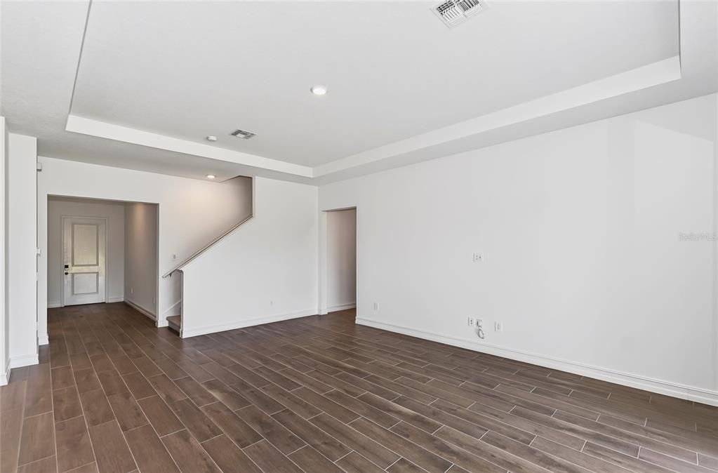For Rent: $3,600 (5 beds, 4 baths, 3336 Square Feet)