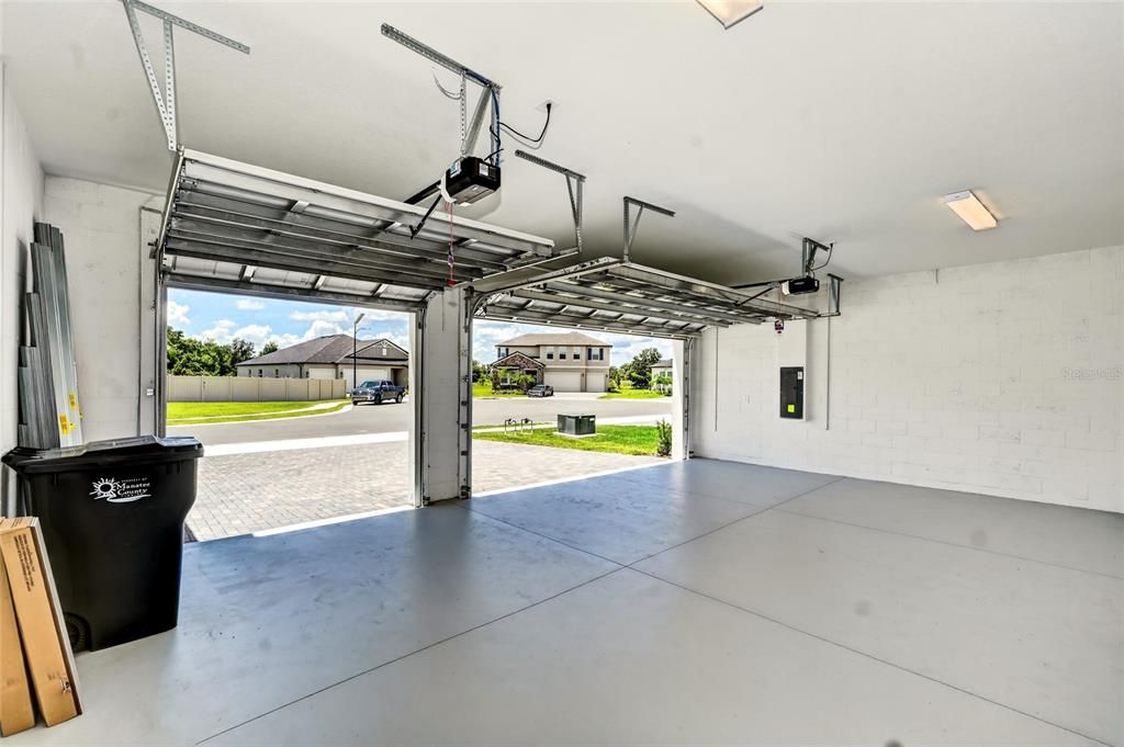 For Rent: $3,600 (5 beds, 4 baths, 3336 Square Feet)
