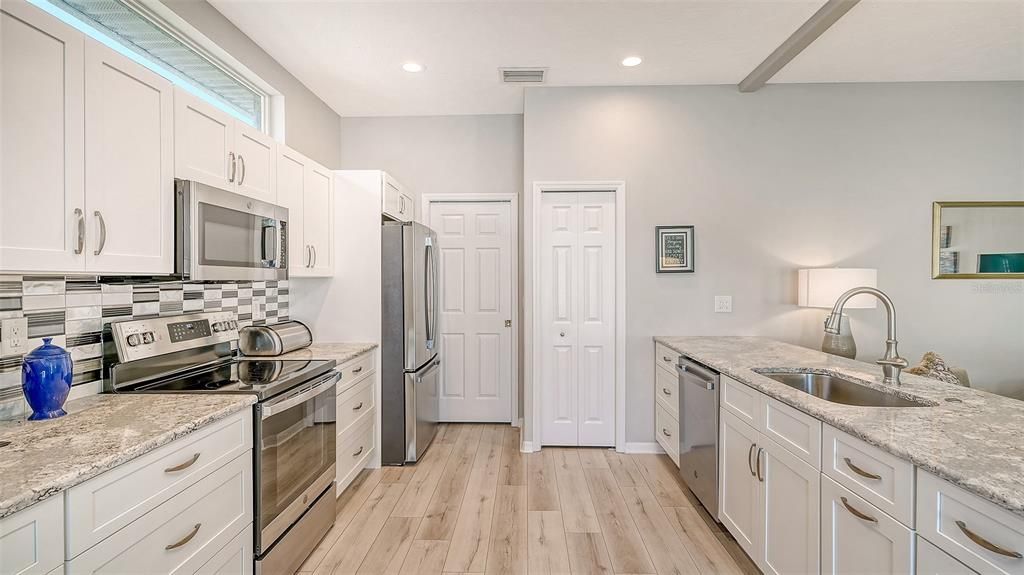 For Sale: $399,000 (3 beds, 2 baths, 1380 Square Feet)