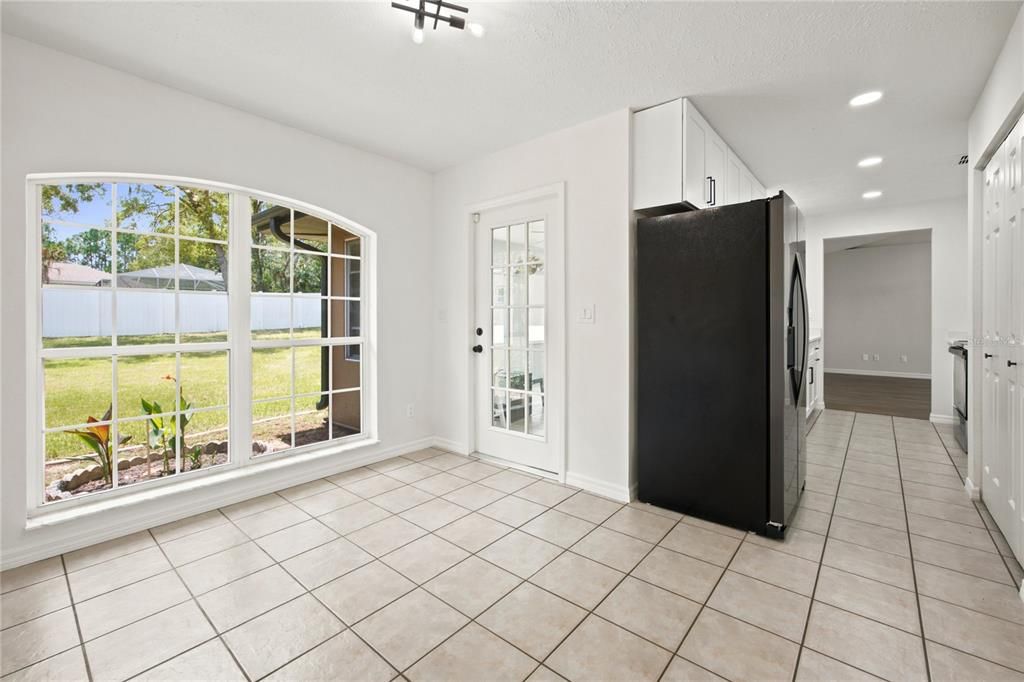 En Venta: $297,900 (3 camas, 2 baños, 1461 Pies cuadrados)