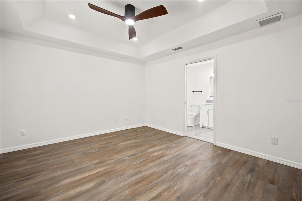 En Venta: $297,900 (3 camas, 2 baños, 1461 Pies cuadrados)