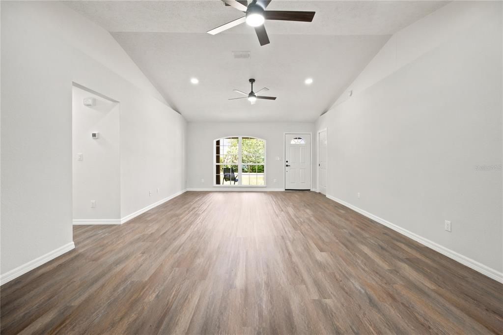 En Venta: $297,900 (3 camas, 2 baños, 1461 Pies cuadrados)